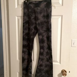 Victoria’s Secret Pink Yoga Pants size M